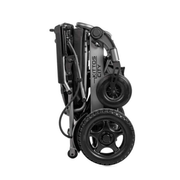 silla de ruedas eléctrica plegada